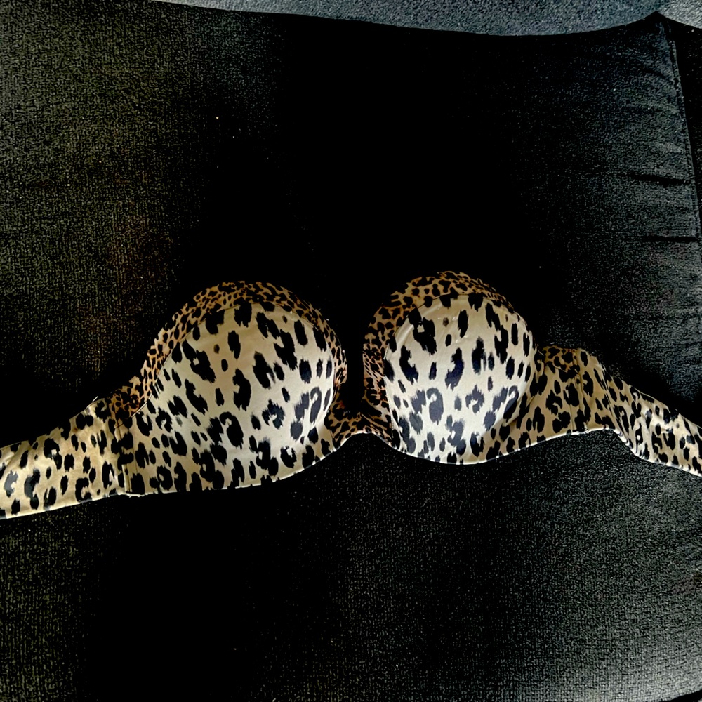 34B Victoria’s Secret miraculous push up bra lingerie no straps